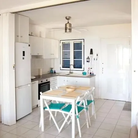 בית נופש Karantou *