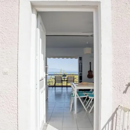 Aeolis House Tirós