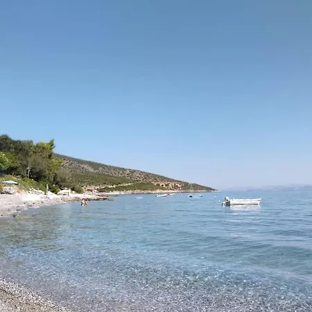 別荘 Aeolis House Tirós