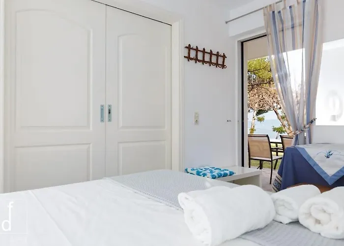 Karantou Ferienhaus *