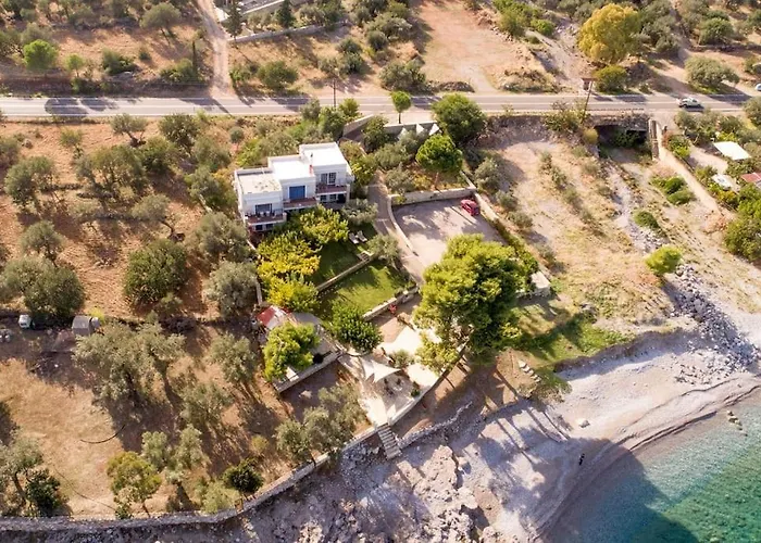 Karantou Ferienhaus *